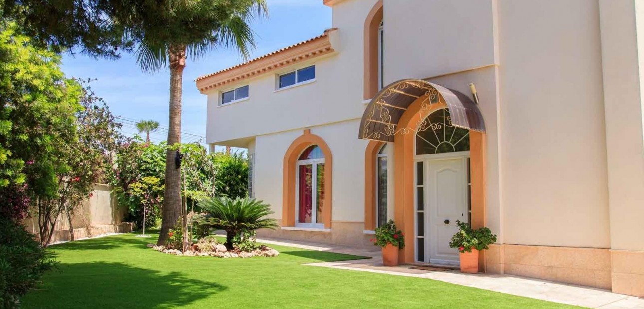 Herverkoop - Villa -
Ciudad quesada - Costa blanca sur