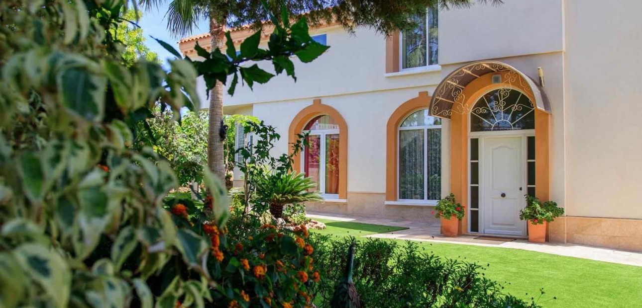 Herverkoop - Villa -
Ciudad quesada - Costa blanca sur