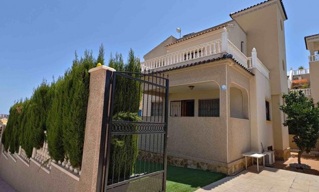 Herverkoop - House -
Orihuela Costa - Lomas de Cabo Roig-Los Dolses