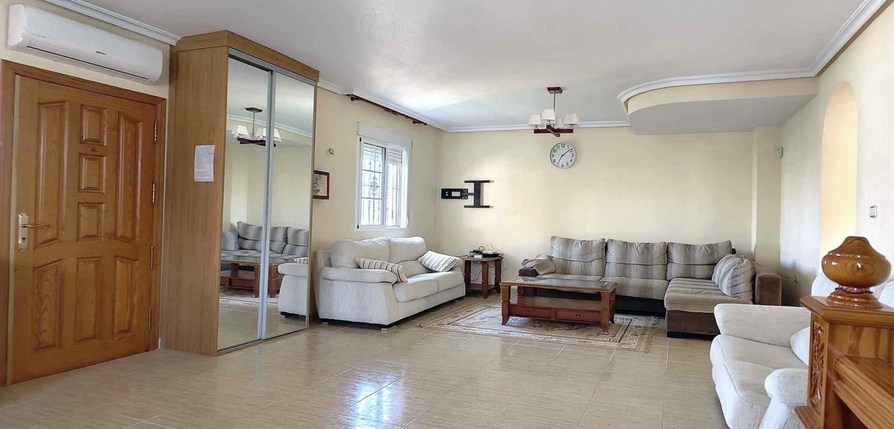 Herverkoop - House -
Orihuela Costa - Lomas de Cabo Roig-Los Dolses