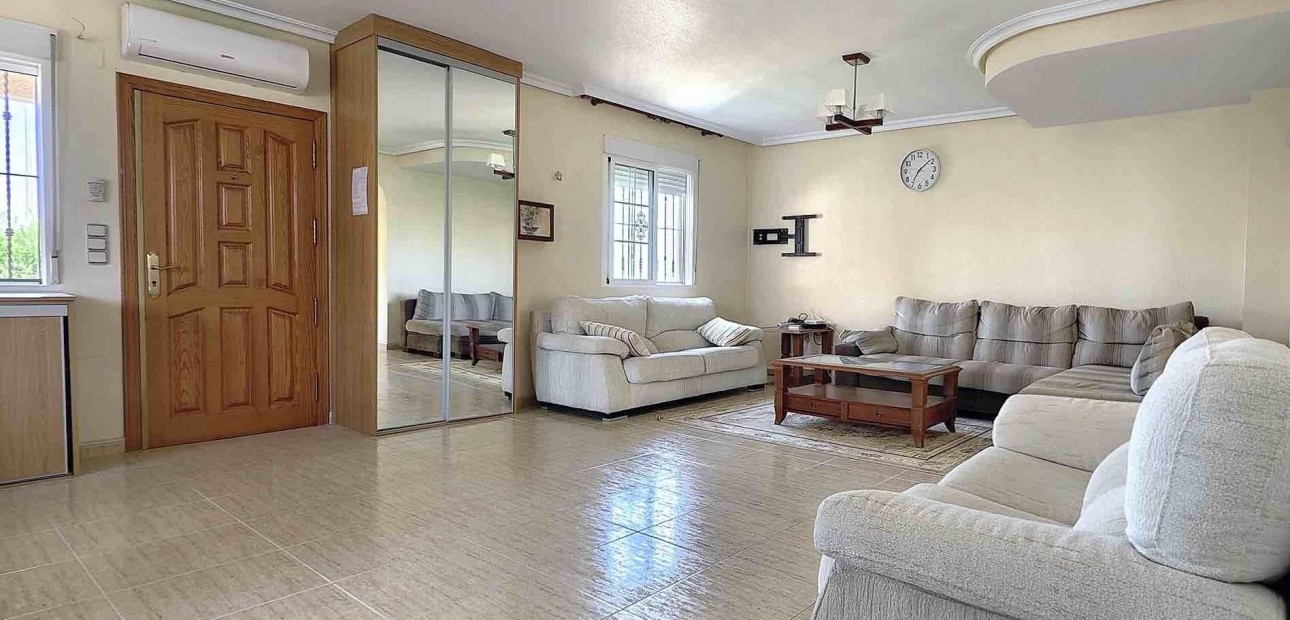 Herverkoop - House -
Orihuela Costa - Lomas de Cabo Roig-Los Dolses