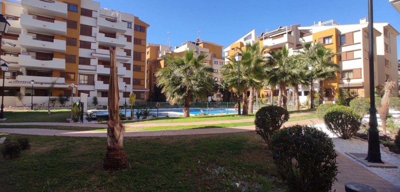 Venta - Apartamento / piso -
Orihuela Costa - Lomas de Cabo Roig-Los Dolses