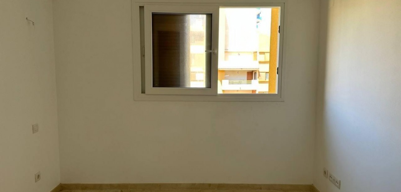 Venta - Apartamento / piso -
Orihuela Costa - Lomas de Cabo Roig-Los Dolses
