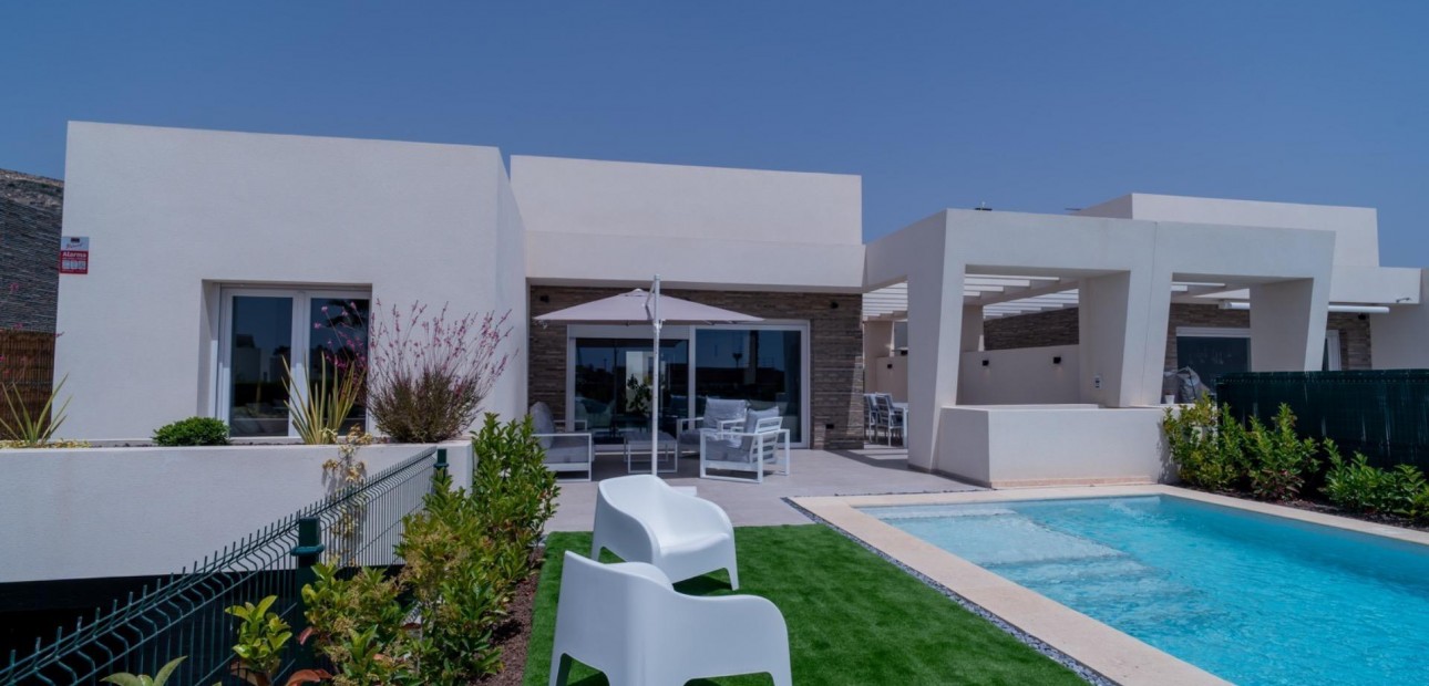 Herverkoop - Villa -
Algorfa - Comunidad valenciana