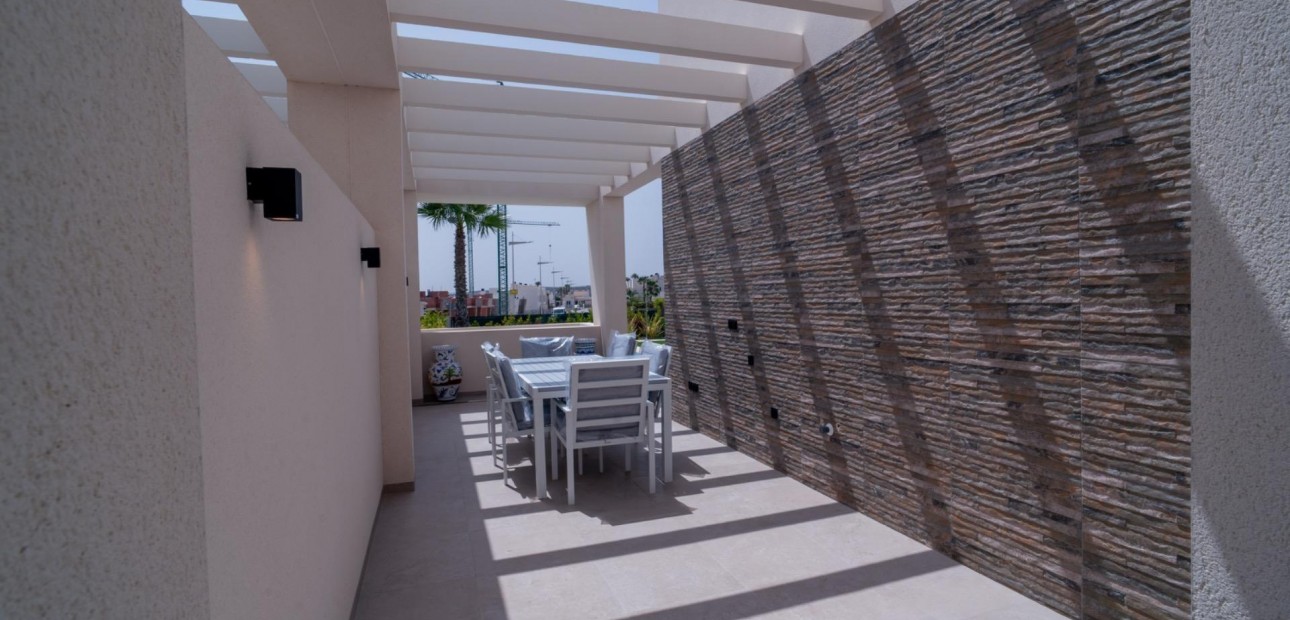 Herverkoop - Villa -
Algorfa - Comunidad valenciana