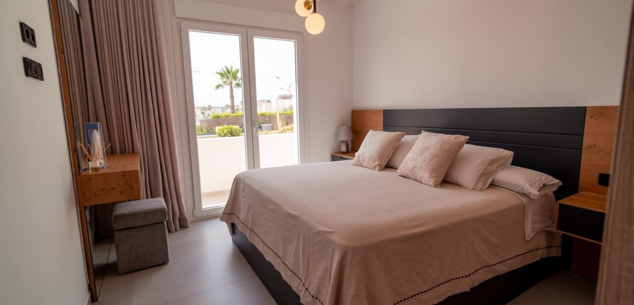 Herverkoop - Villa -
Algorfa - Comunidad valenciana
