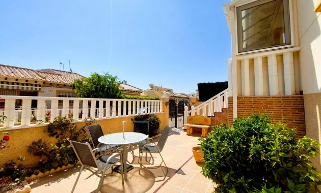 Herverkoop - Villa -
Orihuela Costa - Lomas de Cabo Roig-Los Dolses