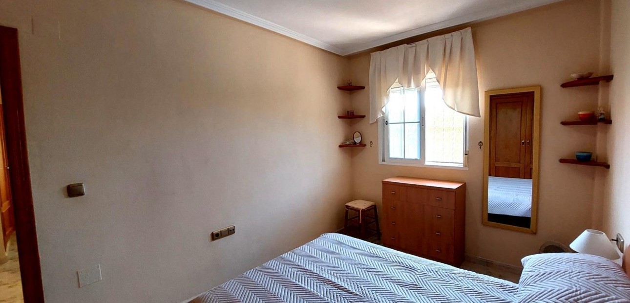 Herverkoop - Villa -
Orihuela Costa - Lomas de Cabo Roig-Los Dolses