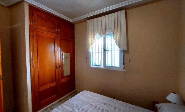 Herverkoop - Villa -
Orihuela Costa - Lomas de Cabo Roig-Los Dolses