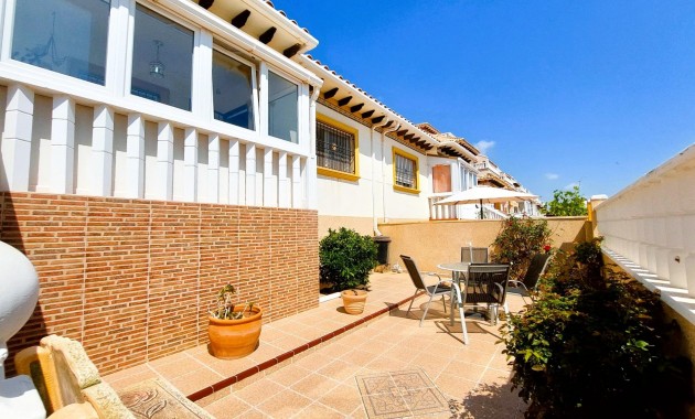 Herverkoop - Villa -
Orihuela Costa - Lomas de Cabo Roig-Los Dolses