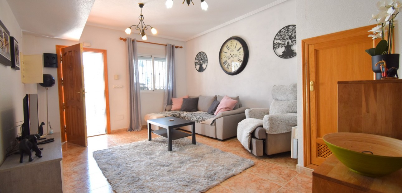 Sale - Townhouse -
Orihuela Costa - Playa Flamenca