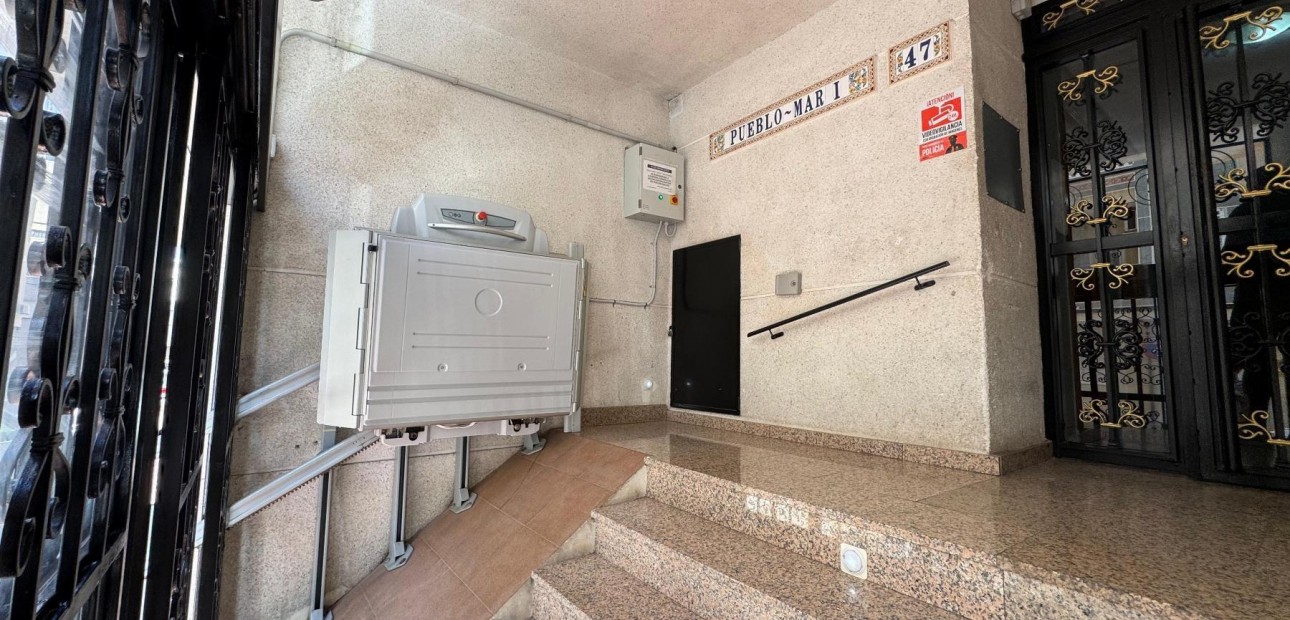 Sale - Apartment / flat -
Torrevieja - Estacion de autobuses