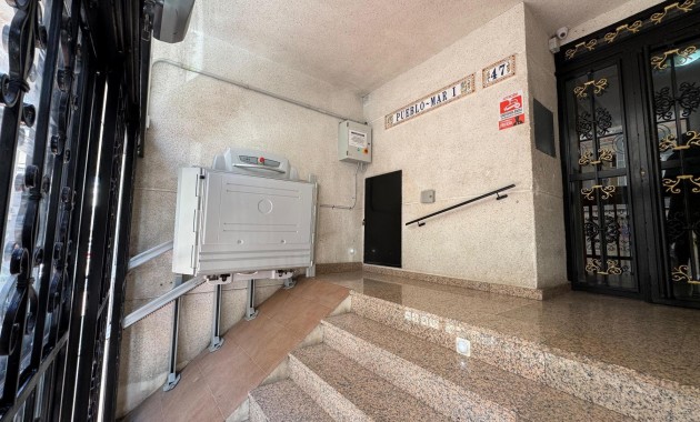 Sale - Apartment / flat -
Torrevieja - Estacion de autobuses