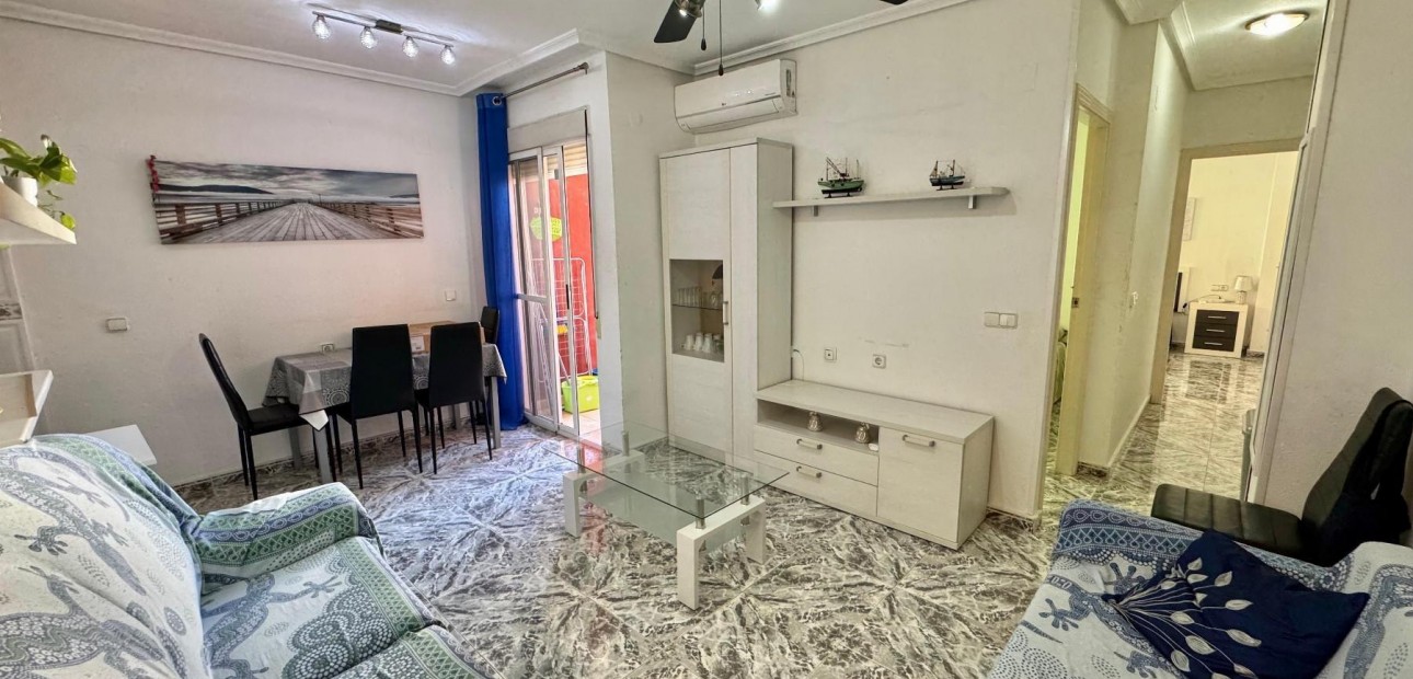 Sale - Apartment / flat -
Torrevieja - Estacion de autobuses