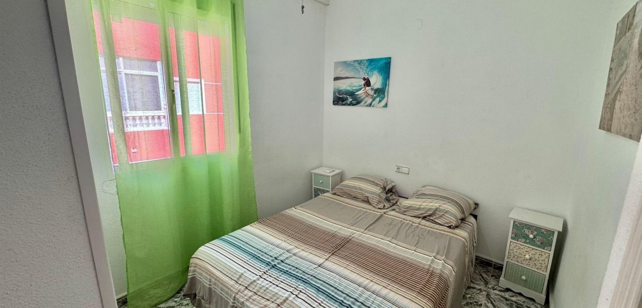 Sale - Apartment / flat -
Torrevieja - Estacion de autobuses