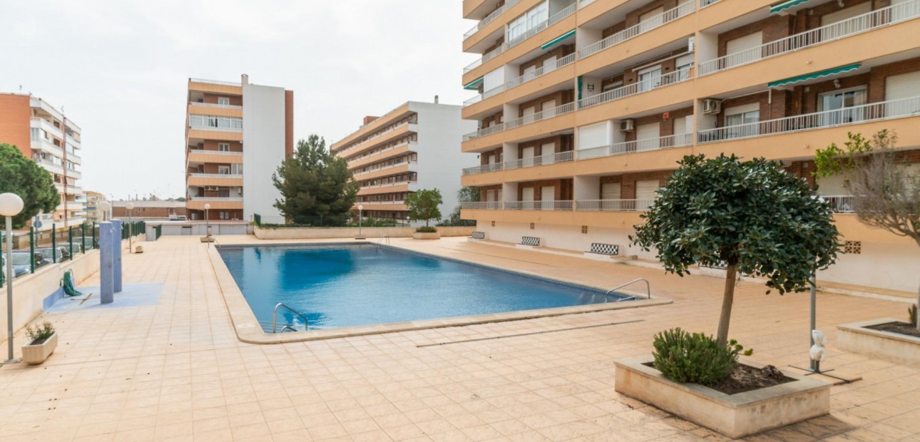 Herverkoop - Appartement / flat -
Torrevieja - torrevieja