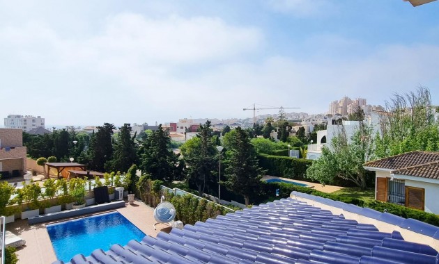 Sale - Villa -
Torrevieja - Torre la mata