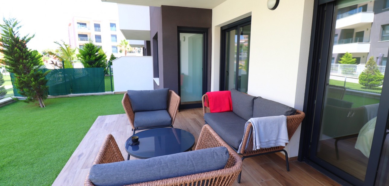 Venta - Apartamento / piso -
Orihuela Costa - Villamartin