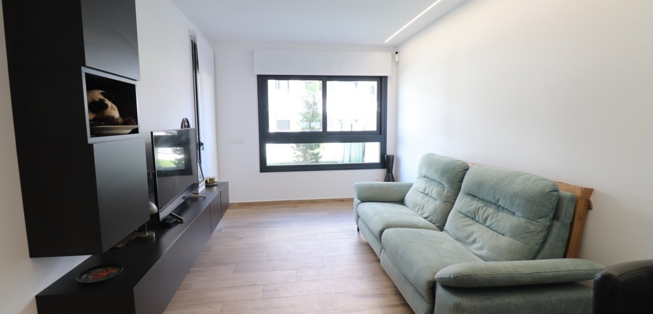 Venta - Apartamento / piso -
Orihuela Costa - Villamartin