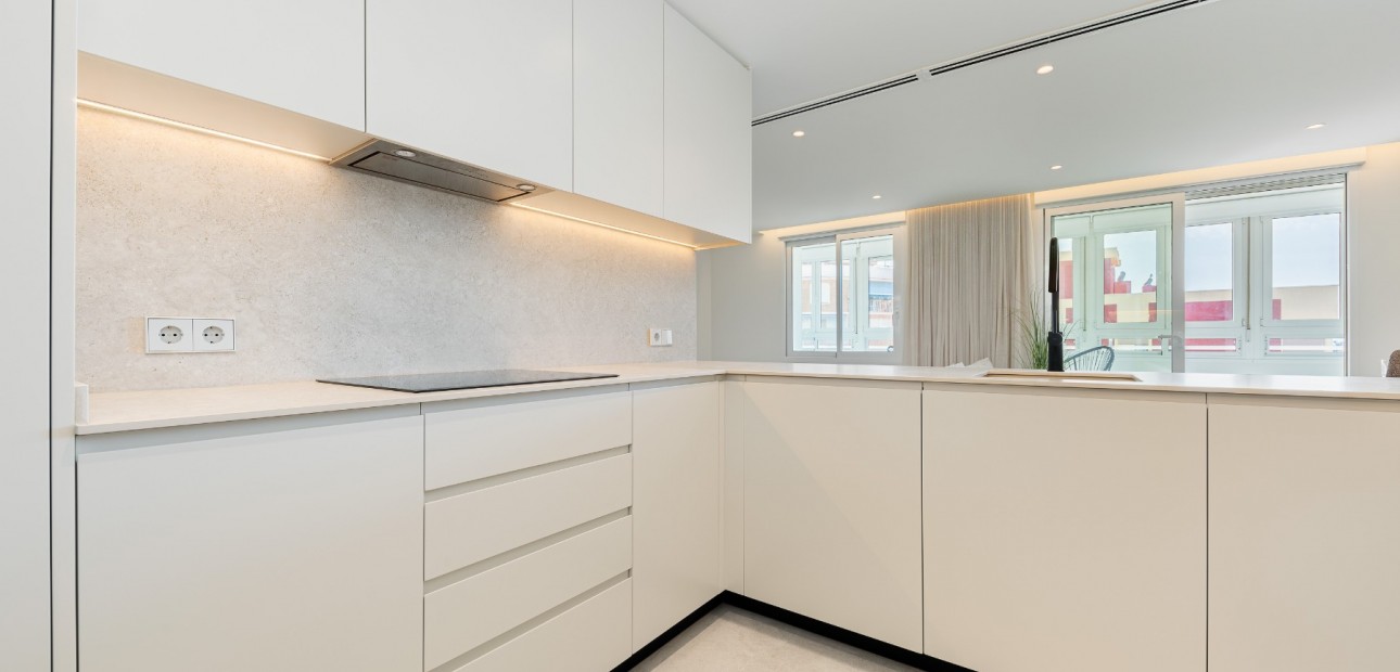 Herverkoop - Apartment - Penthouse -
Torrevieja
