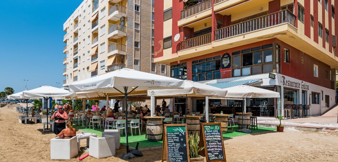 Herverkoop - Apartment - Penthouse -
Torrevieja