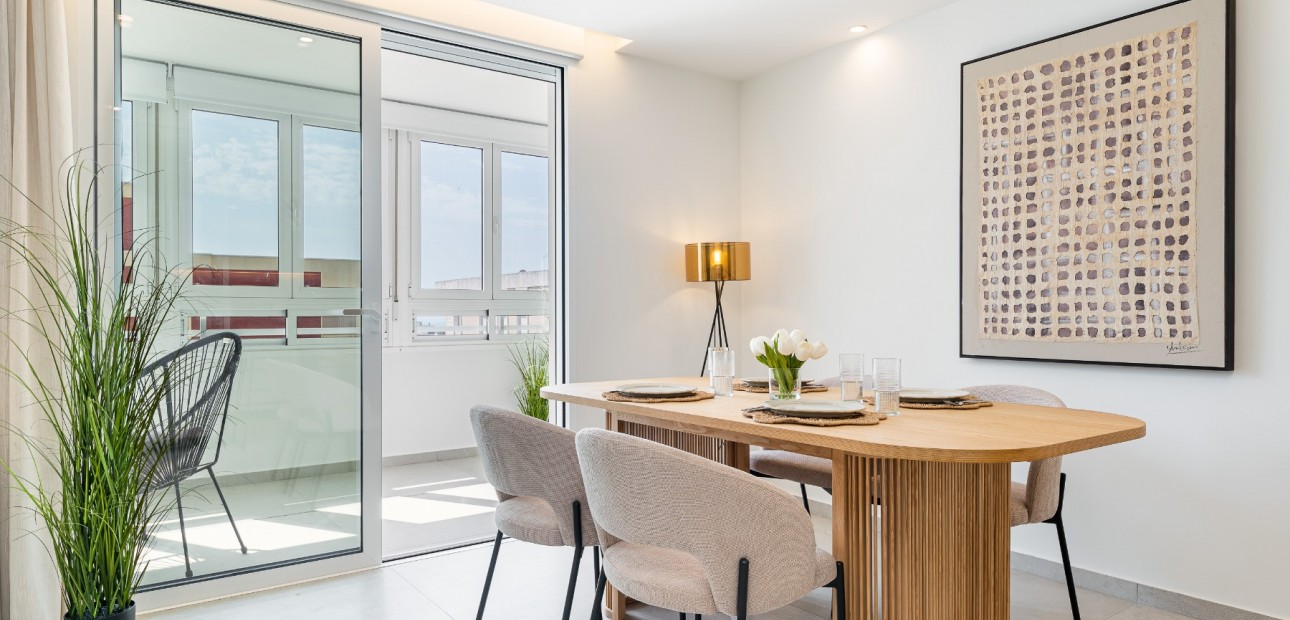 Herverkoop - Apartment - Penthouse -
Torrevieja