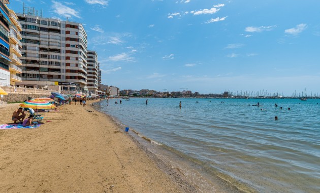 Herverkoop - Apartment - Penthouse -
Torrevieja