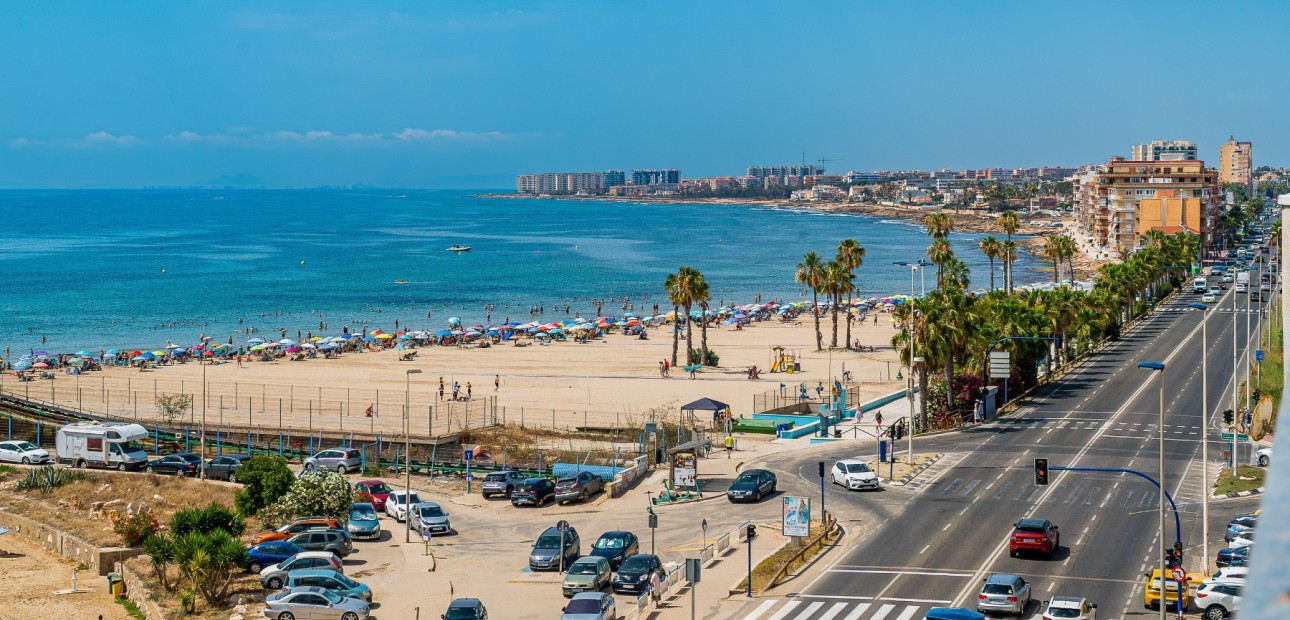 Herverkoop - Apartment - Penthouse -
Torrevieja