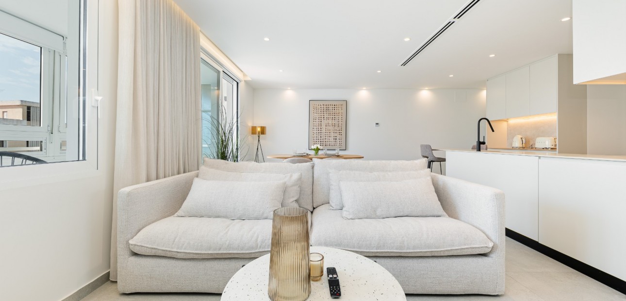 Herverkoop - Apartment - Penthouse -
Torrevieja