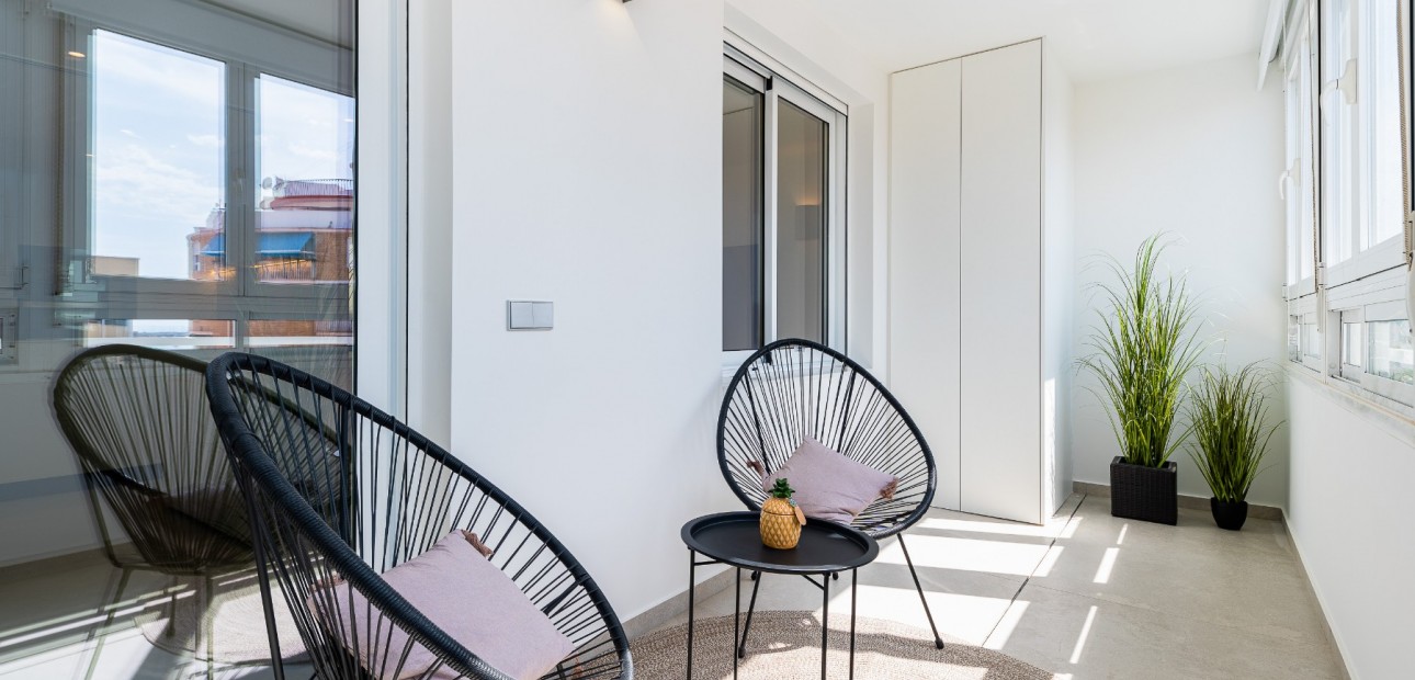 Herverkoop - Apartment - Penthouse -
Torrevieja