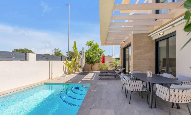 Venta - Villa -
Torrevieja - Torretas
