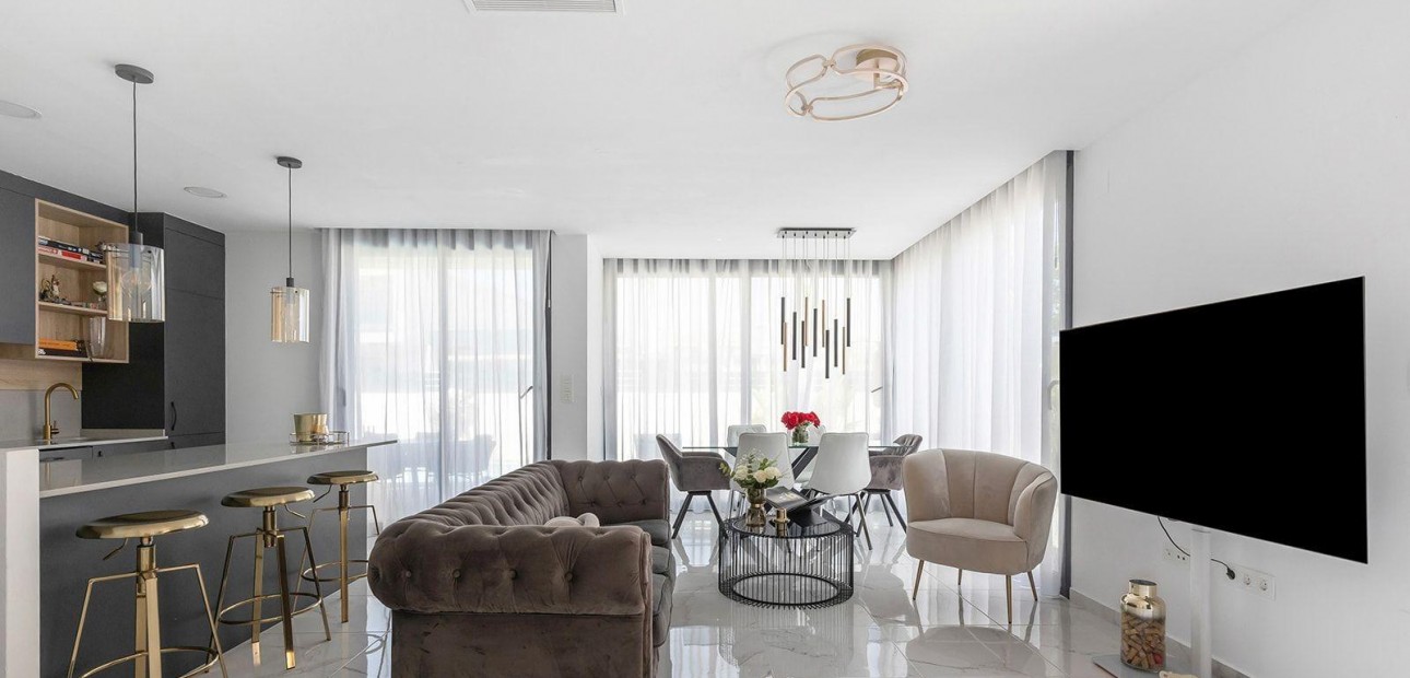 Venta - Villa -
Torrevieja - Torretas
