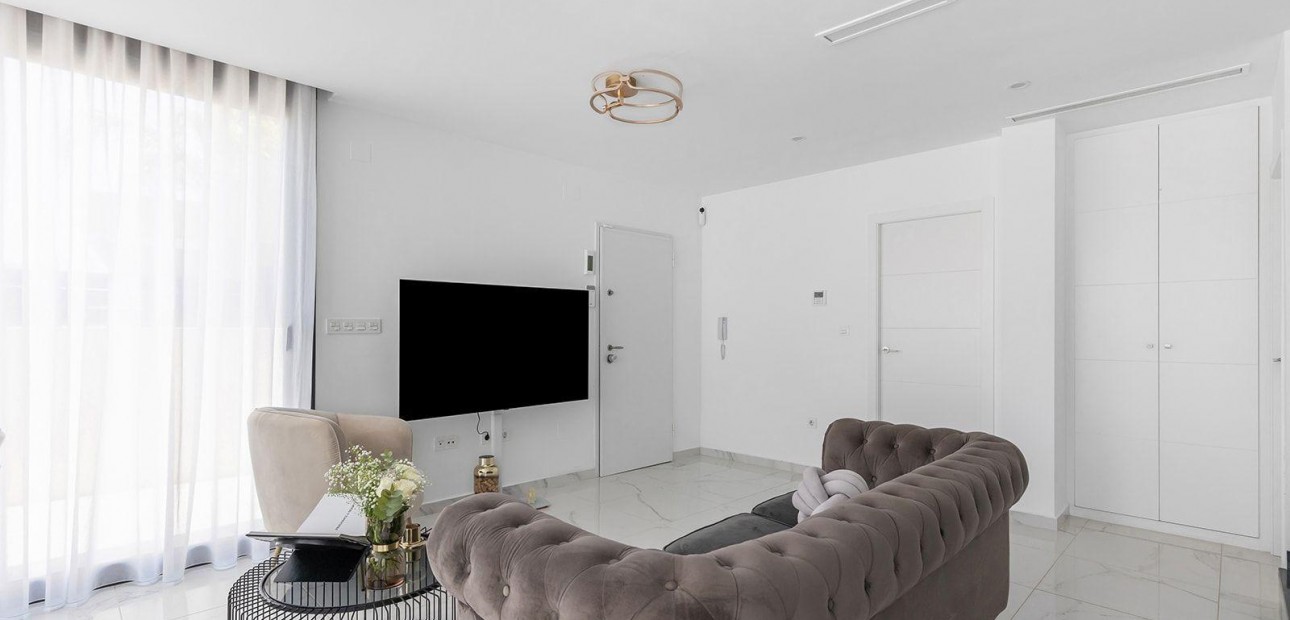 Venta - Villa -
Torrevieja - Torretas