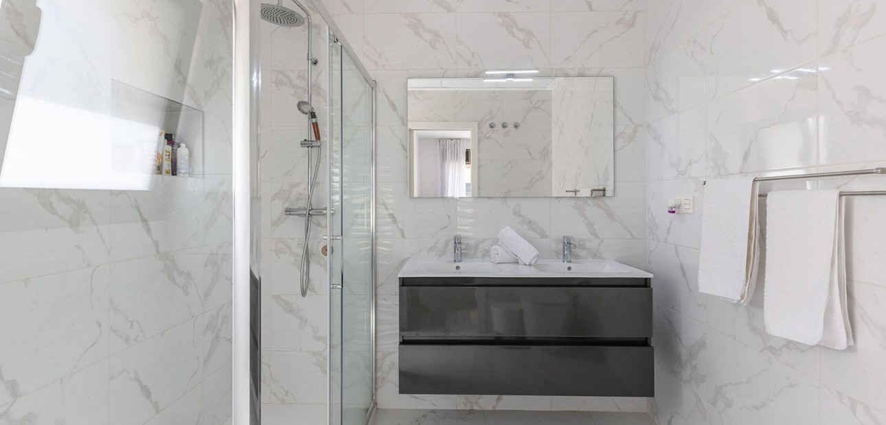 Venta - Villa -
Torrevieja - Torretas