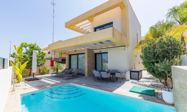 Venta - Villa -
Torrevieja - Torretas
