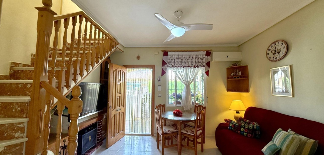 Sale - Villa -
Orihuela Costa - Villamartín-Las Filipinas
