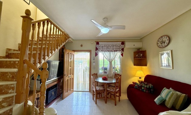 Sale - Villa -
Orihuela Costa - Villamartín-Las Filipinas