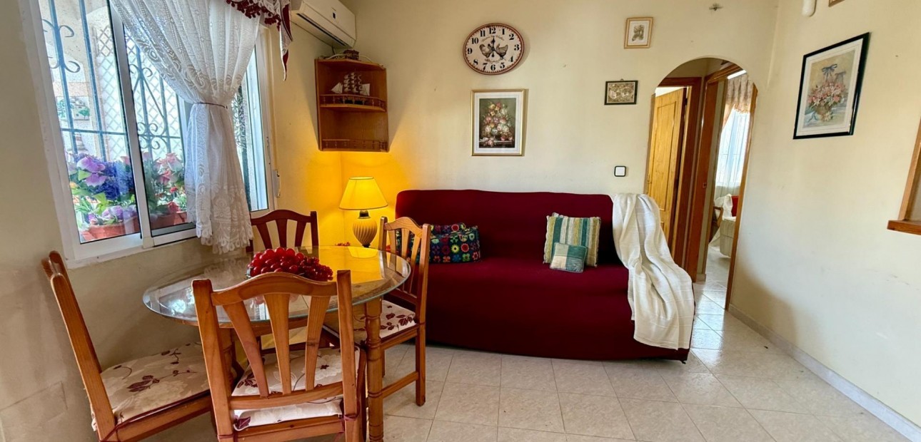 Sale - Villa -
Orihuela Costa - Villamartín-Las Filipinas