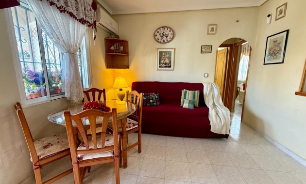 Sale - Villa -
Orihuela Costa - Villamartín-Las Filipinas