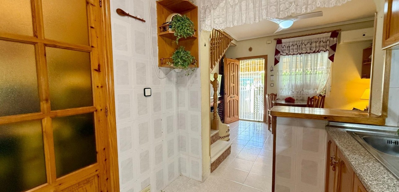 Sale - Villa -
Orihuela Costa - Villamartín-Las Filipinas