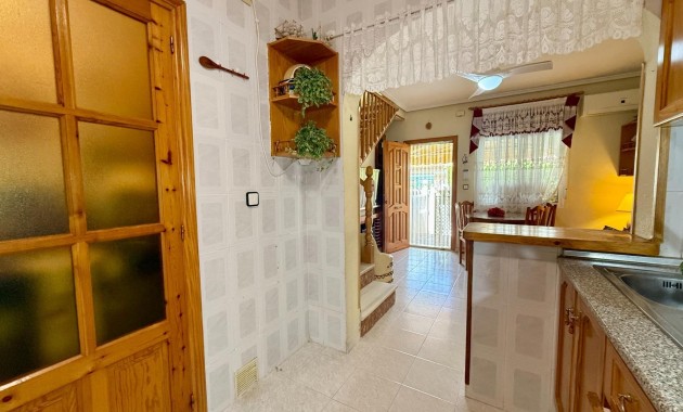 Sale - Villa -
Orihuela Costa - Villamartín-Las Filipinas