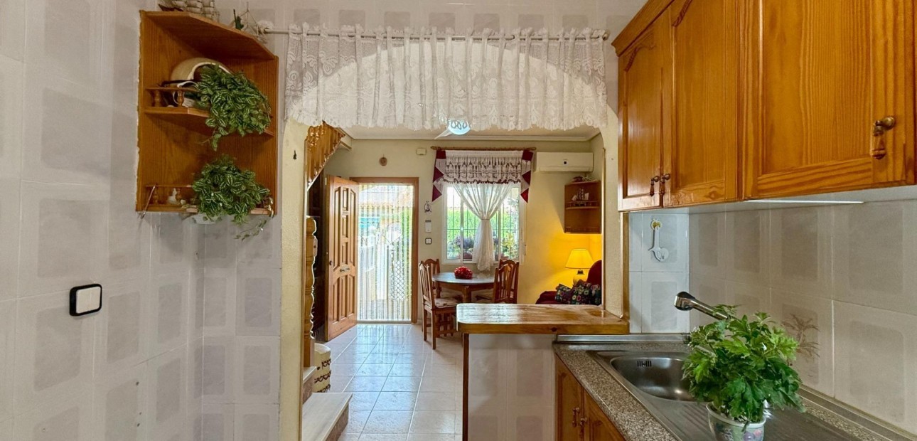Sale - Villa -
Orihuela Costa - Villamartín-Las Filipinas