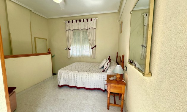 Sale - Villa -
Orihuela Costa - Villamartín-Las Filipinas