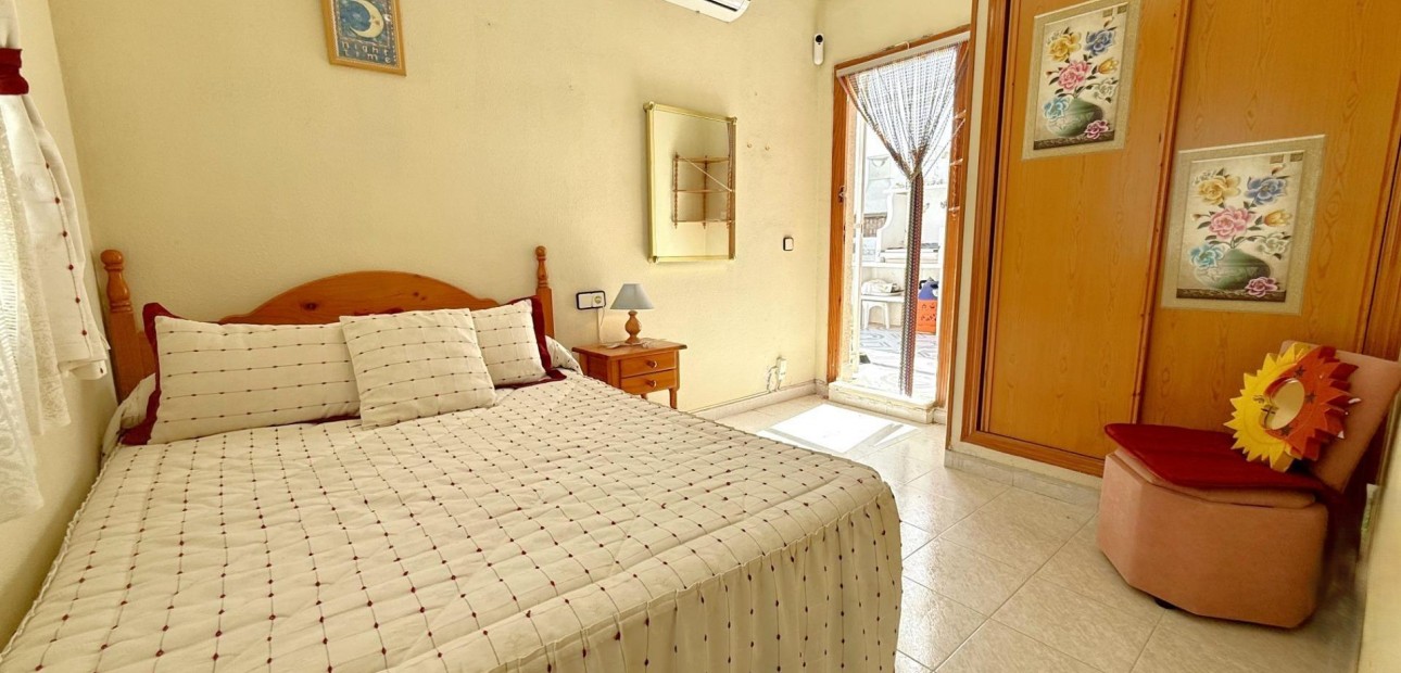 Sale - Villa -
Orihuela Costa - Villamartín-Las Filipinas
