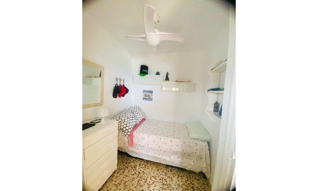 Venta - Apartamento / piso -
Torrevieja - Cabo cervera