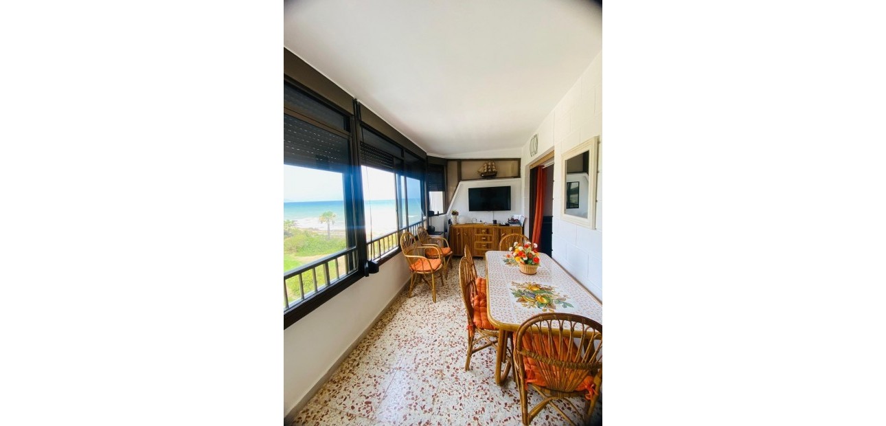 Venta - Apartamento / piso -
Torrevieja - Cabo cervera