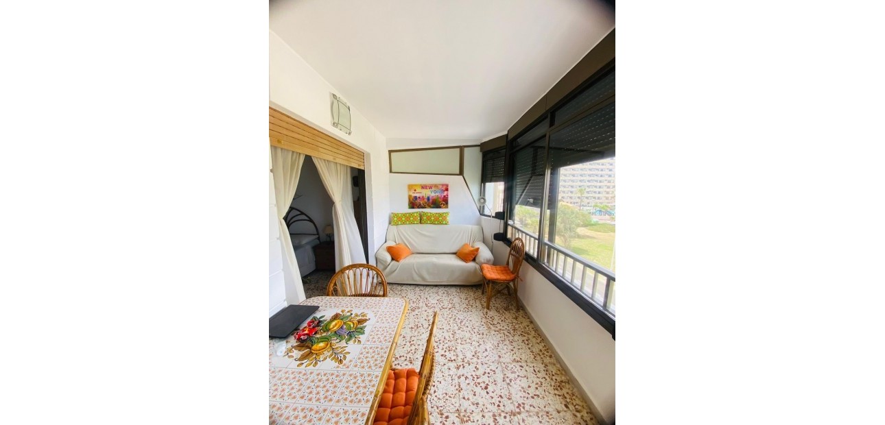 Venta - Apartamento / piso -
Torrevieja - Cabo cervera