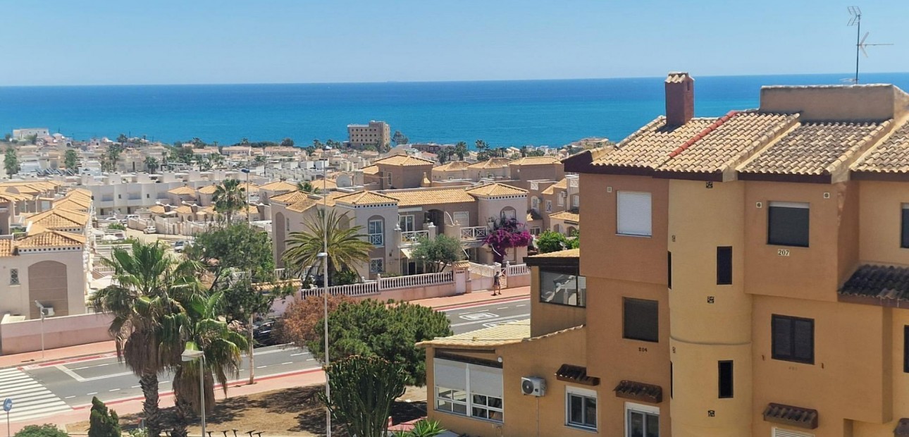Sale - Apartment / flat -
Torrevieja - Torreblanca