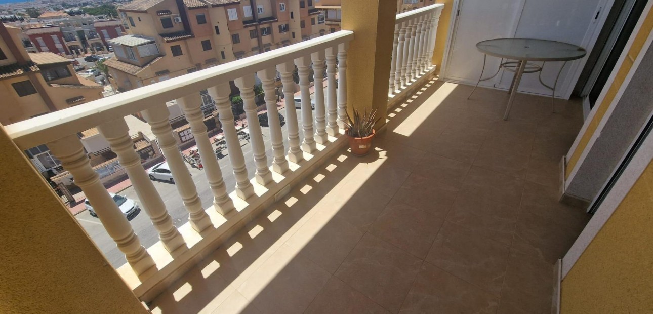Sale - Apartment / flat -
Torrevieja - Torreblanca