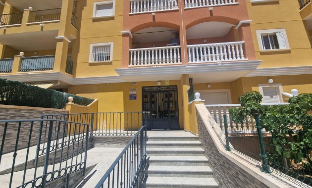 Sale - Apartment / flat -
Torrevieja - Torreblanca